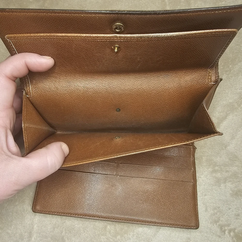 Louis Vuitton Monogram International Wallet Vintage 7.5